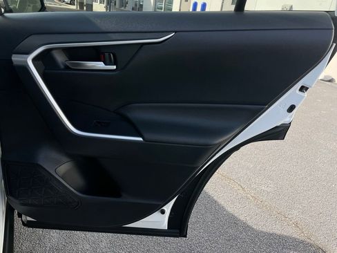 Used 2024 Toyota RAV4 SE image 35