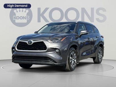 Used 2022 Toyota Highlander XLE