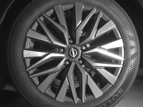 Used 2025 Nissan Altima 2.5 SV image 14