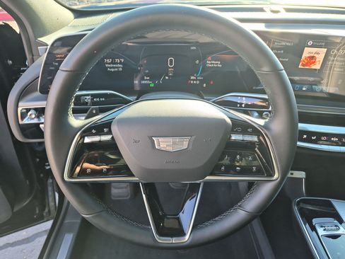 Used 2024 Cadillac Lyriq Tech RWD image 18