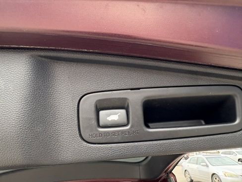 Used 2019 Honda CR-V Touring image 45