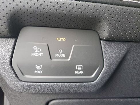 New 2026 Volkswagen Atlas SE image 31