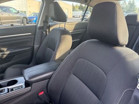 Certified 2023 Nissan Altima 2.5 SV w/ SV Premium Package image 15