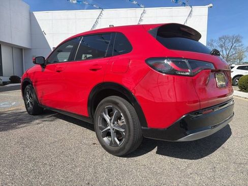 Used 2024 Honda HR-V EX-L image 5