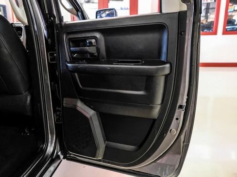 Used 2021 RAM 1500 Tradesman w/ Chrome Plus Package RWD image 43