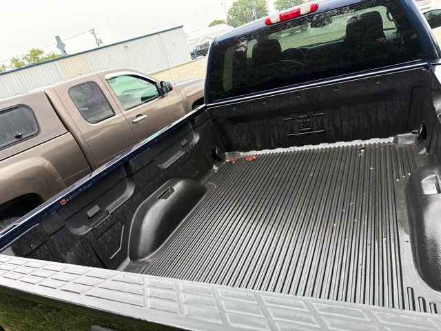 Used 2010 GMC Sierra 1500 SL AWD/4WD image 7