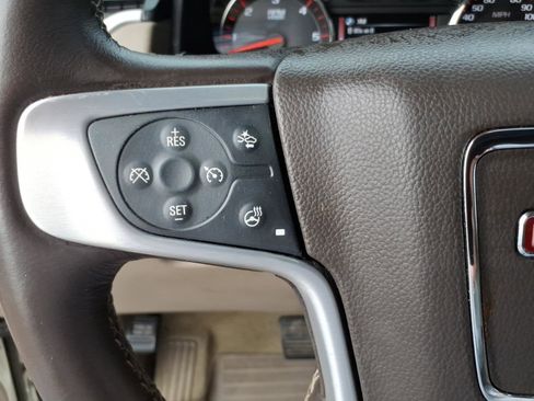 Used 2015 GMC Yukon XL SLT w/ Open Road Package image 22