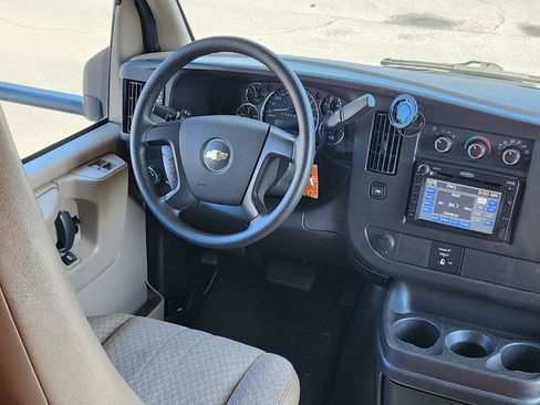 Used 2013 Chevrolet Express 4500 w/ RV Package RWD image 21