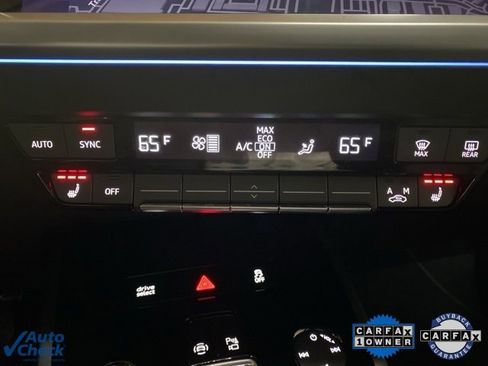 Used 2024 Audi Q4 e-tron Premium Plus w/ Premium Plus image 47