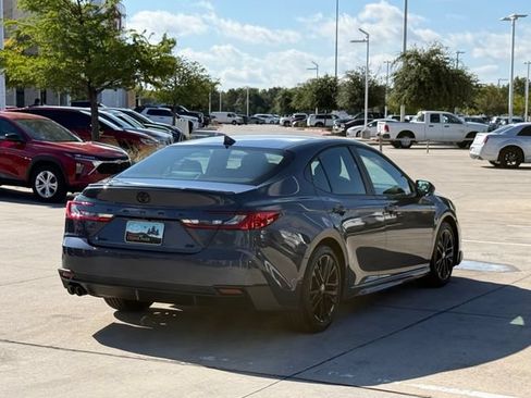 Used 2026 Toyota Camry SE w/ Convenience Package FWD image 5
