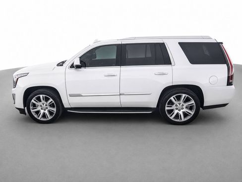 Used 2016 Cadillac Escalade Luxury AWD/4WD image 8