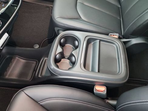New 2027 Chrysler Pacifica LX FWD image 27