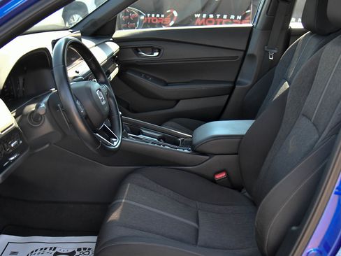 Used 2023 Honda Accord Sport image 17