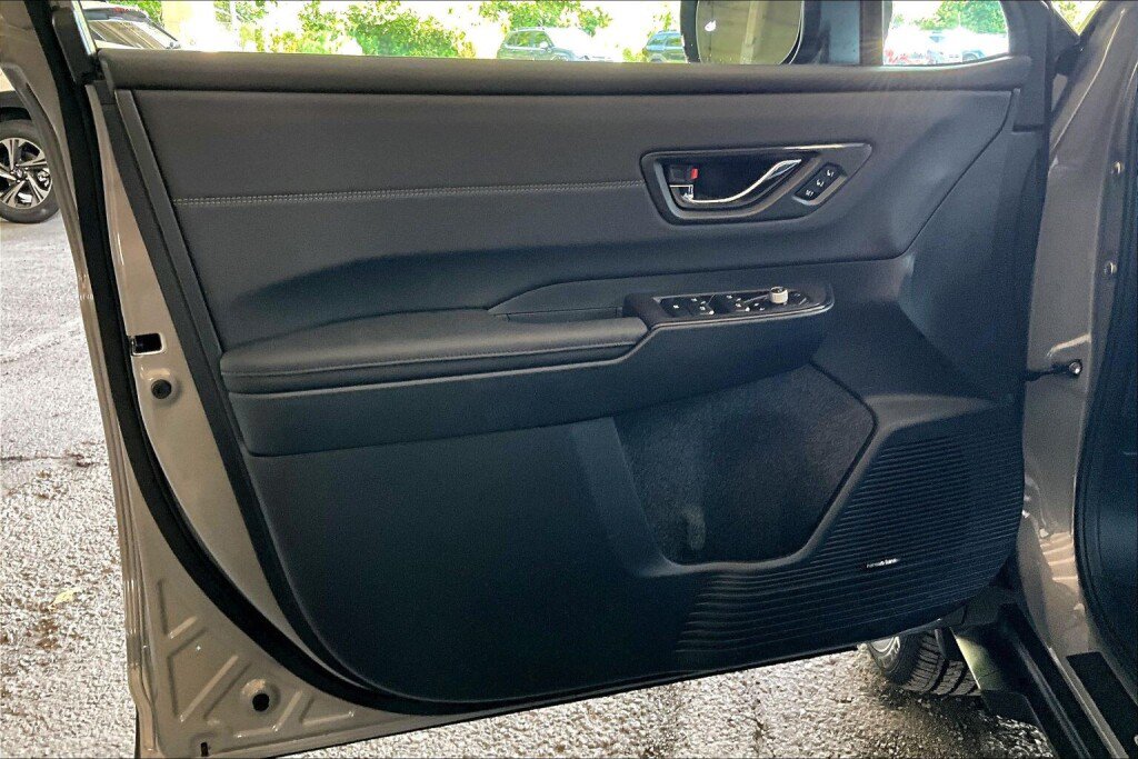 Certified 2026 Subaru Outback Touring XT AWD/4WD image 13