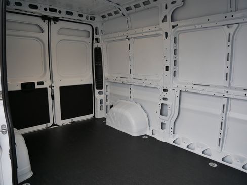 New 2026 RAM ProMaster 2500 w/ Convenience Group FWD image 10