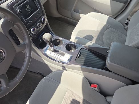 Used 2017 Buick Enclave Convenience FWD image 20