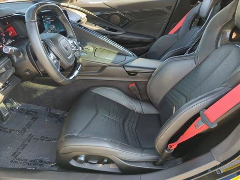 Used 2024 Chevrolet Corvette Z06 RWD image 17