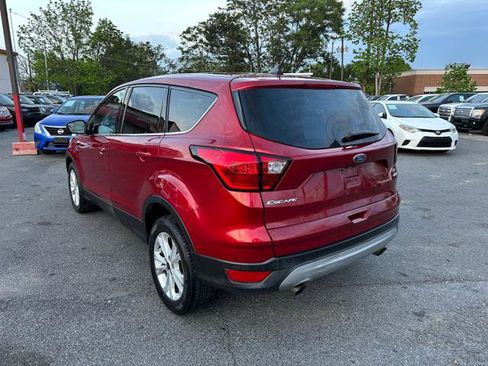 Used 2019 Ford Escape SE image 7