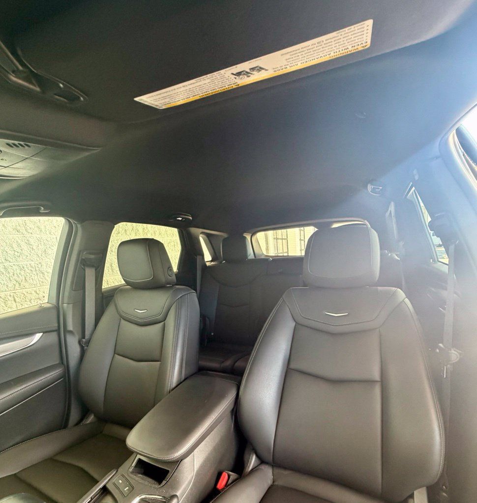 Certified 2024 Cadillac XT5 Luxury AWD/4WD image 2