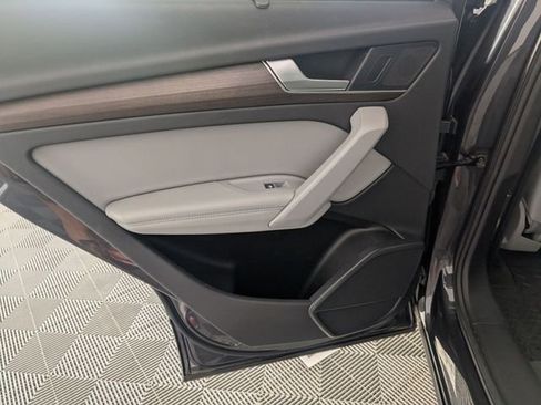 Used 2021 Audi Q5 2.0T Premium Plus w/ Premium Plus Package image 29