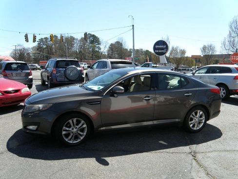 Used 2013 Kia Optima EX w/ Premium Pkg image 4