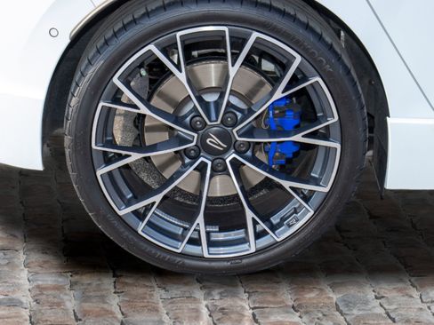 Used 2025 Volkswagen Golf w/ Euro Style Package image 38