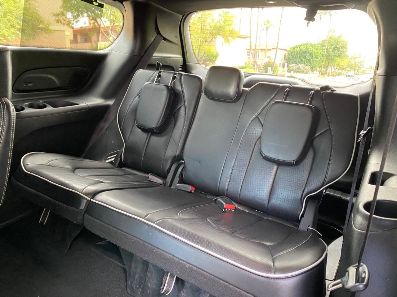 Used 2025 Chrysler Pacifica Limited FWD image 41