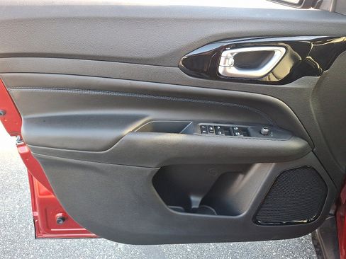 New 2026 Jeep Compass Limited AWD/4WD image 9