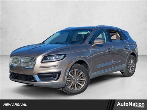 Used 2019 Lincoln Nautilus Select image 1