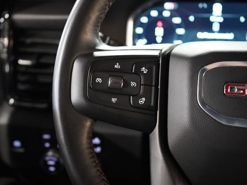 Used 2025 GMC Sierra 2500 AT4X AWD/4WD image 15