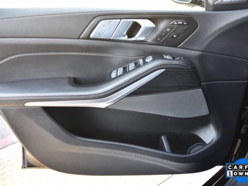 Used 2022 BMW X7 M50i w/ Cold Weather Package image 20