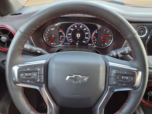 Used 2025 Chevrolet Blazer RS FWD image 15