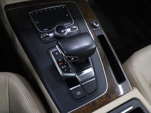 Used 2018 Audi Q5 2.0T Premium Plus w/ Premium Plus Package image 26