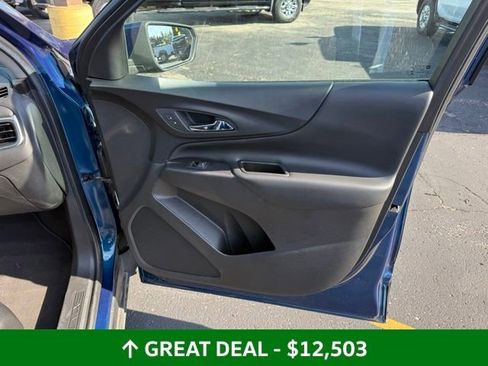 Used 2020 Chevrolet Equinox LT w/ Driver Convenience Package FWD image 22