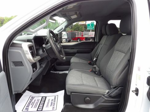 Used 2024 Ford F250 XL w/ STX Appearance Package AWD/4WD image 17