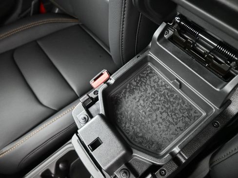 New 2025 Jeep Gladiator Sport image 6