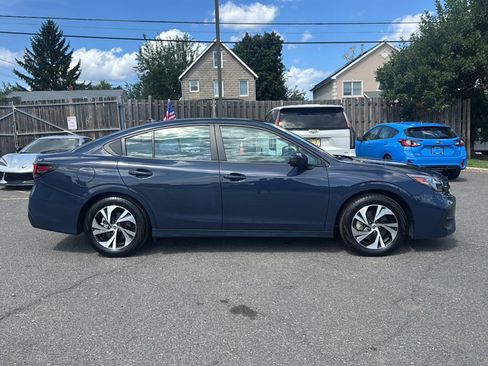Used 2025 Subaru Legacy Premium AWD/4WD image 9