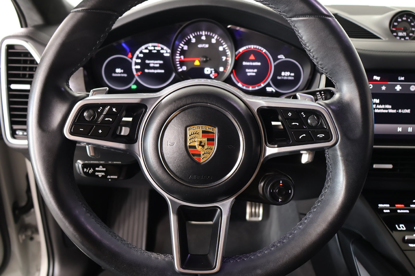 Certified 2023 Porsche Cayenne GTS AWD/4WD image 3