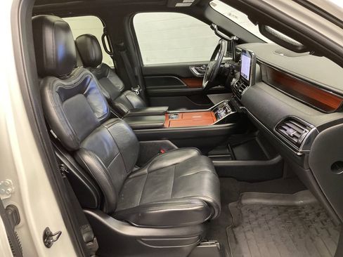 Used 2020 Lincoln Navigator L Reserve image 26