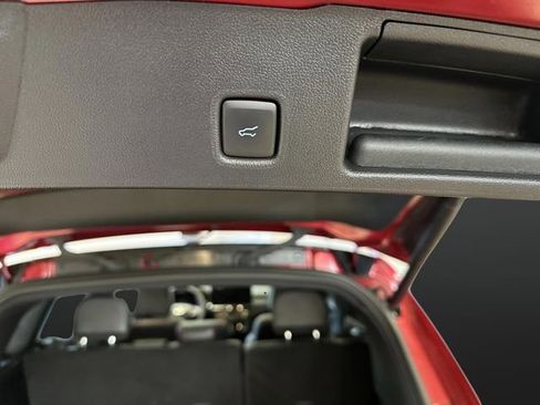 Certified 2025 Ford Escape ST-Line Elite image 17