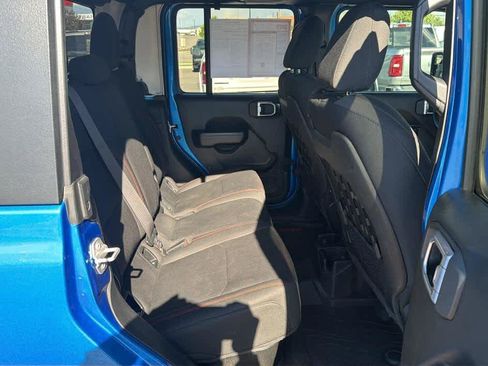 Used 2020 Jeep Gladiator Rubicon AWD/4WD image 25