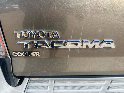 Used 2015 Toyota Tacoma 4x4 Access Cab V6 image 9