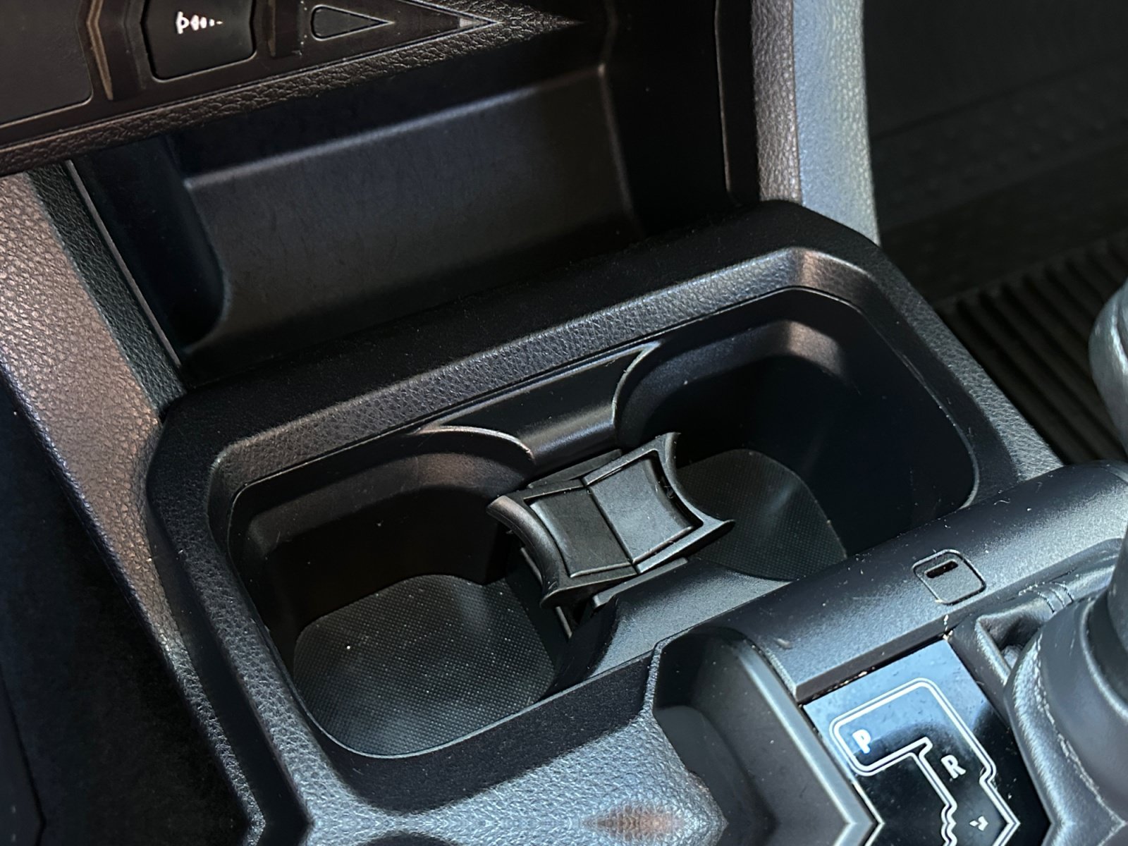 Used 2022 Toyota Tacoma SR w/ SR Convenience Package RWD image 20