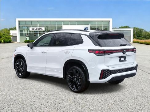New 2026 Volkswagen Tiguan SE R-Line AWD/4WD image 3