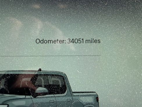 Used 2023 Rivian R1T Adventure image 32