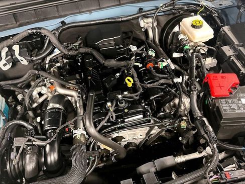 Used 2023 Ford Bronco Everglades image 40