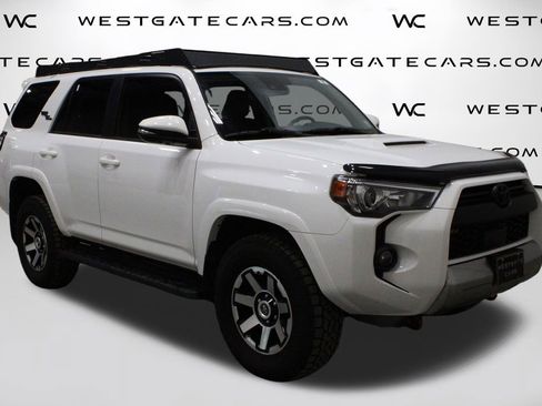 Used 2023 Toyota 4Runner TRD Off-Road Premium image 2