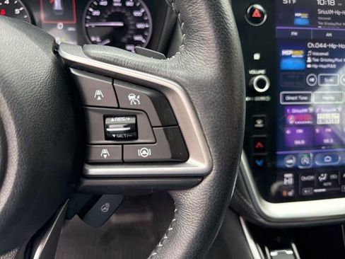 Used 2022 Subaru Outback Limited image 22