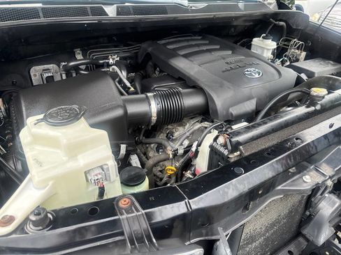 Used 2012 Toyota Sequoia SR5 AWD/4WD image 47