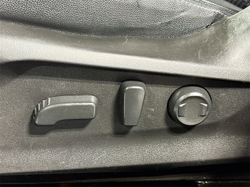 Used 2022 Subaru Forester Premium image 23